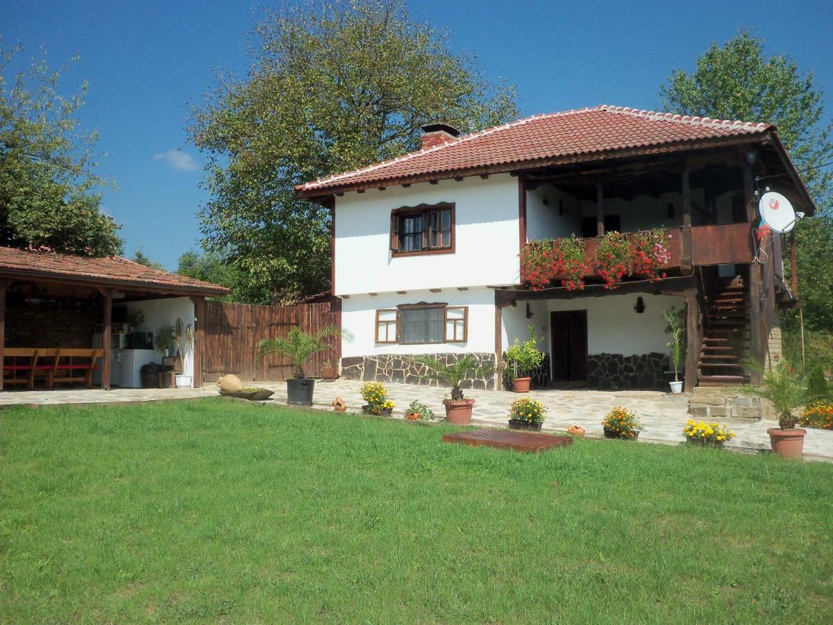 Villa Митровата Къща à Raynovtsi Extérieur photo